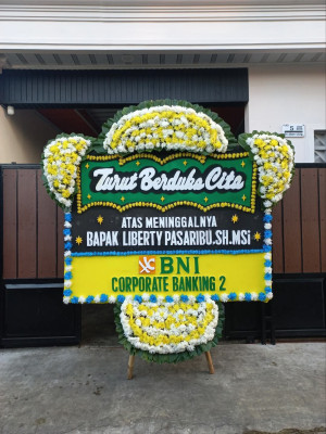 Papan Bunga Duka di Takeran